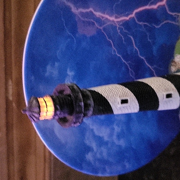 BRADFORD EXCHANGE - CAPE HATTERAS LIGHTHOUSE Lighthouse Is A Light - Picture 9 of 9